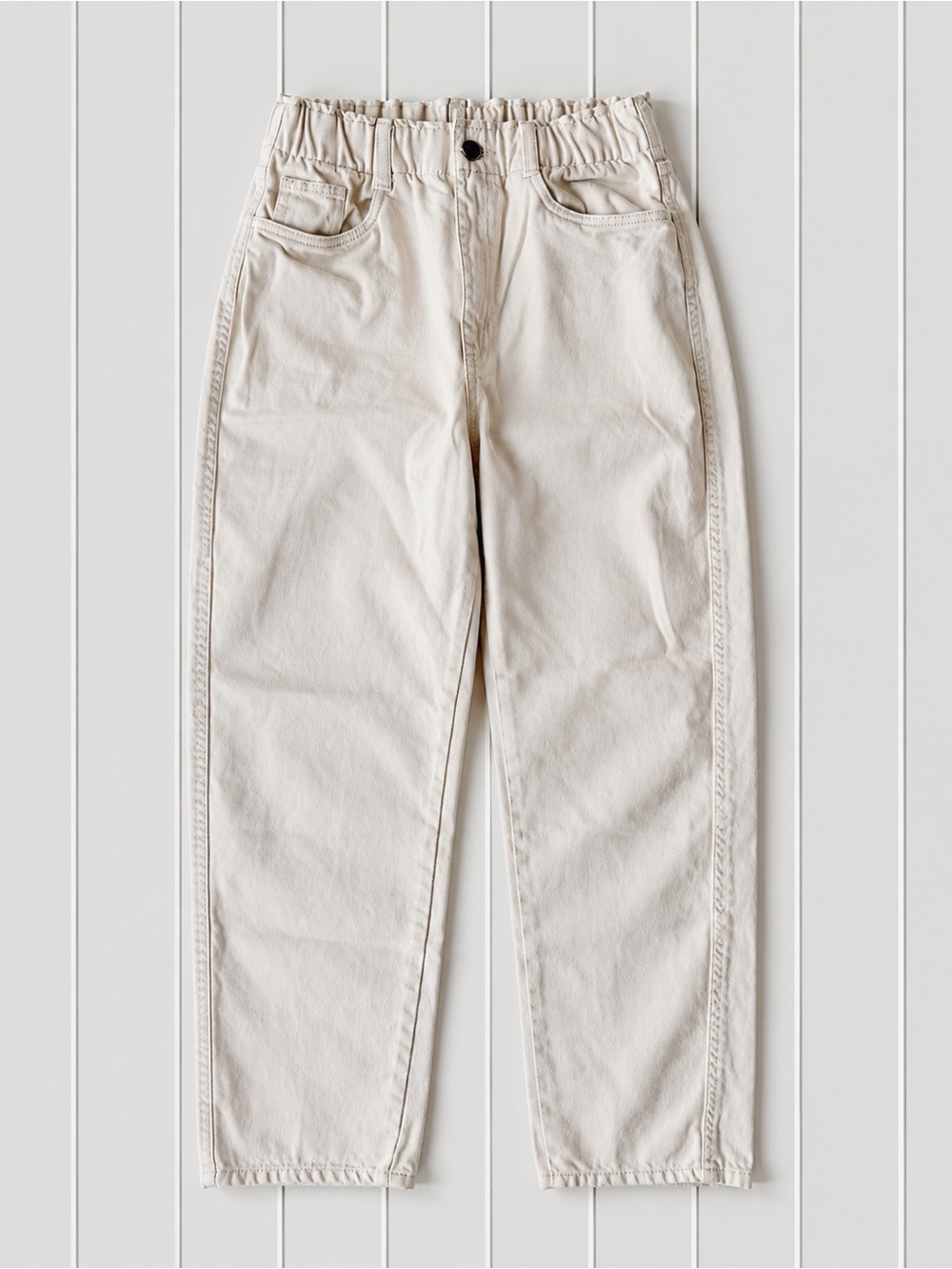 H&M Woman Cream Denim Relax Balloon High Rise   Elastic Waist Jeans US6 Classic